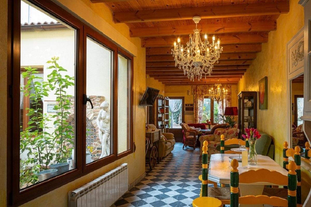 Beautiful Alamedas - Una Casa Rural Con Una Historia Unica Castronuno Eksteriør billede
